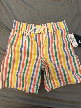 Boys Gap swim trunks, multicolor never worn size 5
